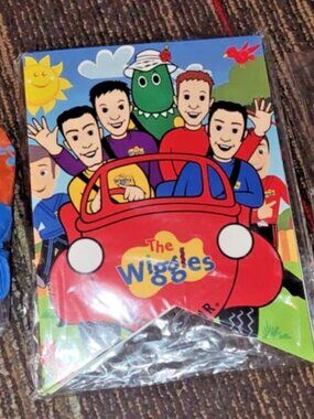 new WIGGLES BIRTHDAY PARTY SUPPLIES LOT banner balloons cake+cupcake toppers